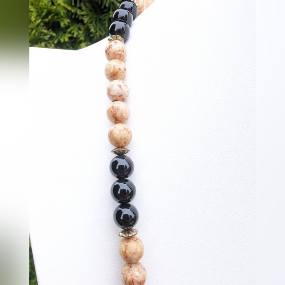 Handmade Black & Natural Jasper Beaded Hippie Healing Boho Chic Necklace - Picture 6 of 7